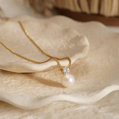 Dainty Diamond Pearl Necklace