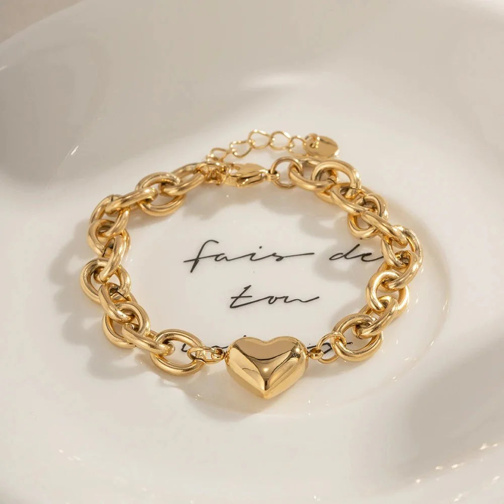 Dainty Gold Chain Link Heart Bracelet