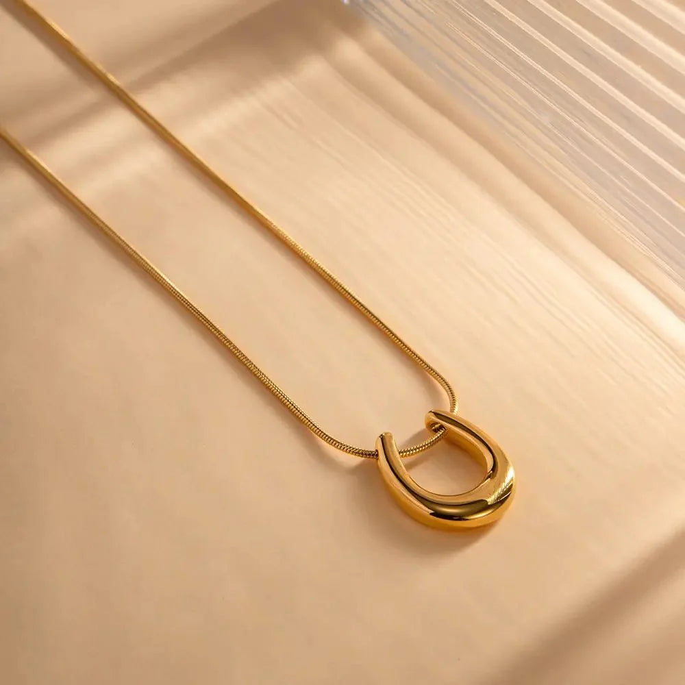 Dainty Lucky Horseshoe Necklace