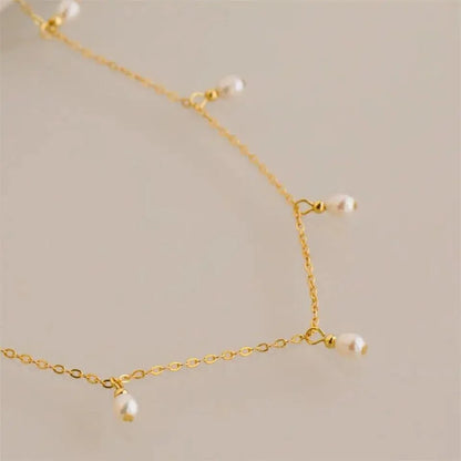 Dainty Pearl Droplets Necklace