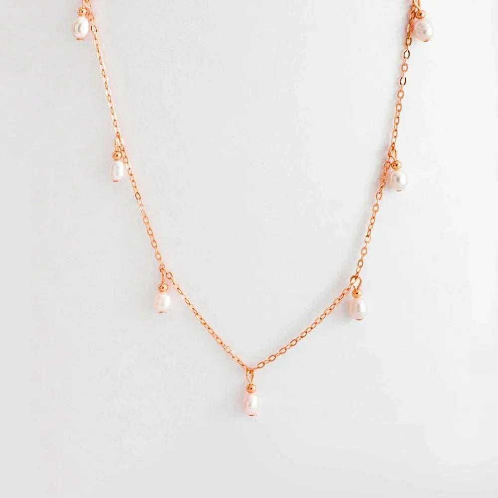 Dainty Pearl Droplets Necklace