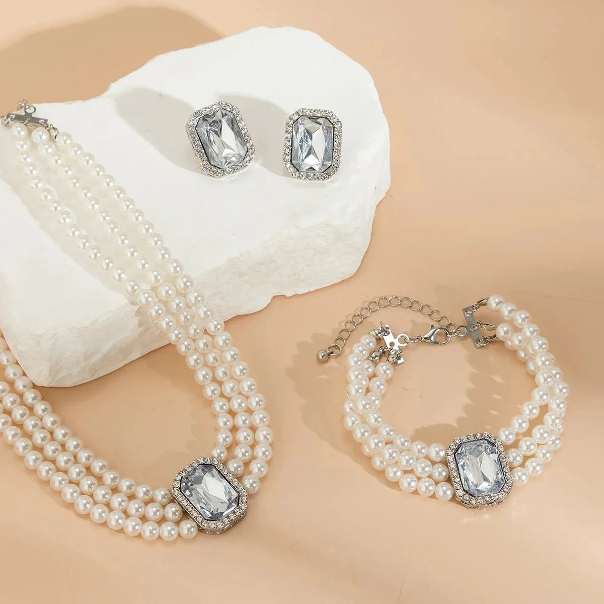 Elegant Pearl Diamond Necklace, Bracelet, and Earring Set