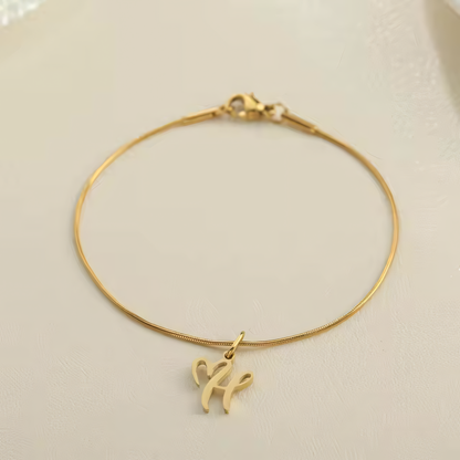Dainty Cursive Heart Letter Initial Chain Bracelet
