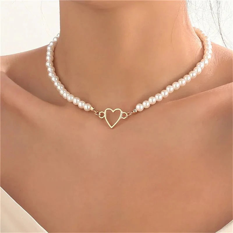 Heart Outline Pearl Choker Necklace