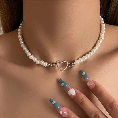 Heart Outline Pearl Choker Necklace