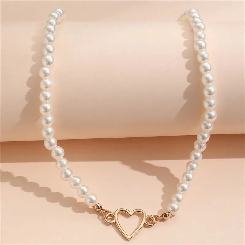 Heart Outline Pearl Choker Necklace
