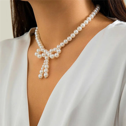 Iconic Dainty Pearl Bow Necklace