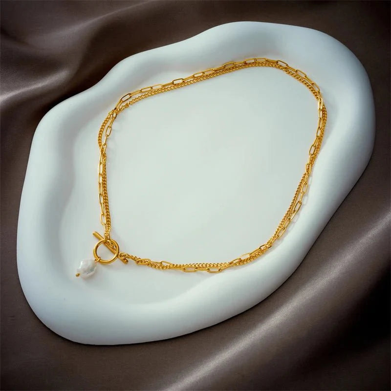 Layered Pearl Circle Clasp Necklace
