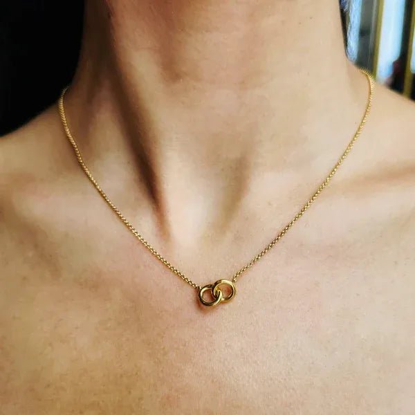 Linka Necklace