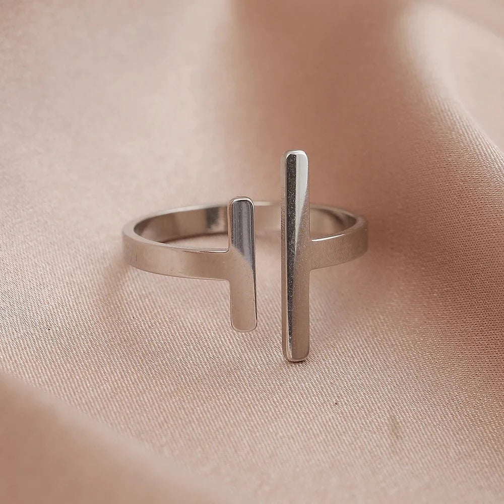 Minimal Adjustable Asymmetric Open Bar Ring