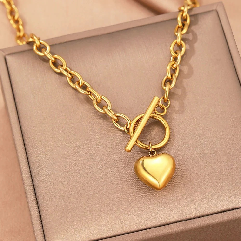 Paperclip Chain Circle Lock Heart Pendant Necklace