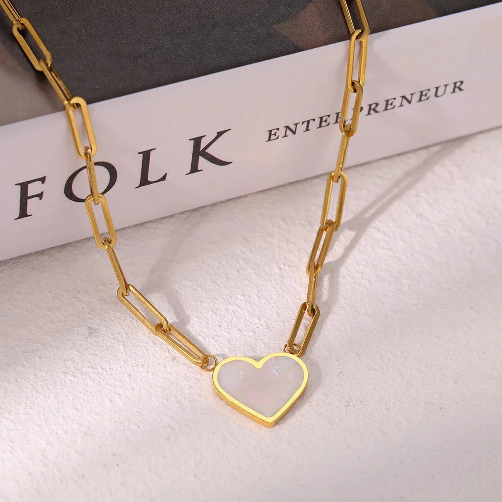 Paperclip Shell Heart Pendant Necklace