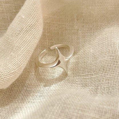 Resizable North Star Rings