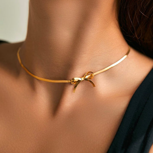 Romantic Dainty Bow Necklace