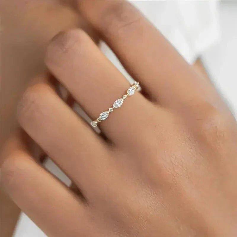 S925 Thin Dainty Oval Diamond Ring