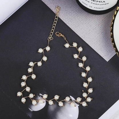 Staggering Pearl Choker Necklace