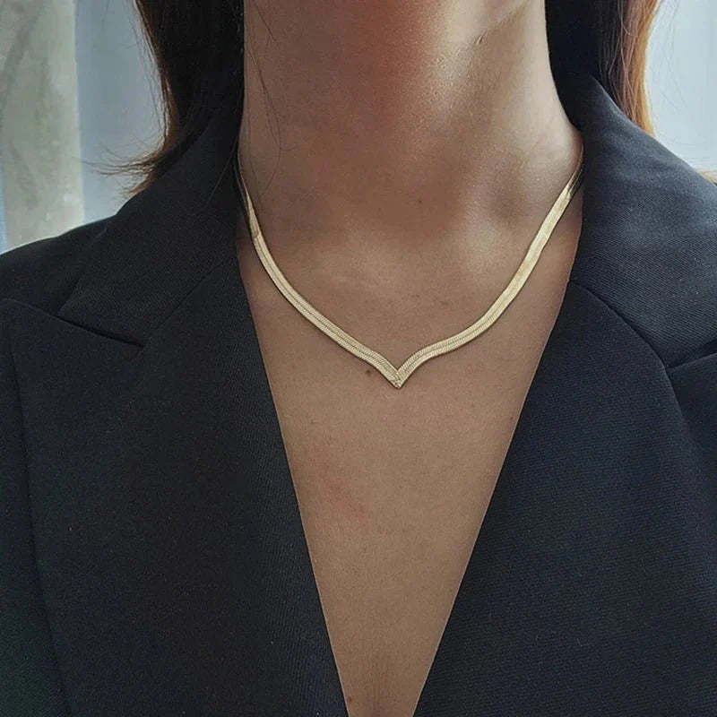 V Taper Herringbone Necklace